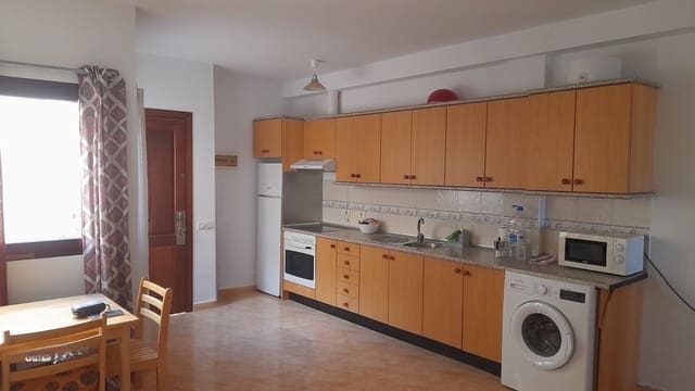 2 bedroom Flat for sale in Puerto del Rosario - € 132,000 (Ref: 9496935)