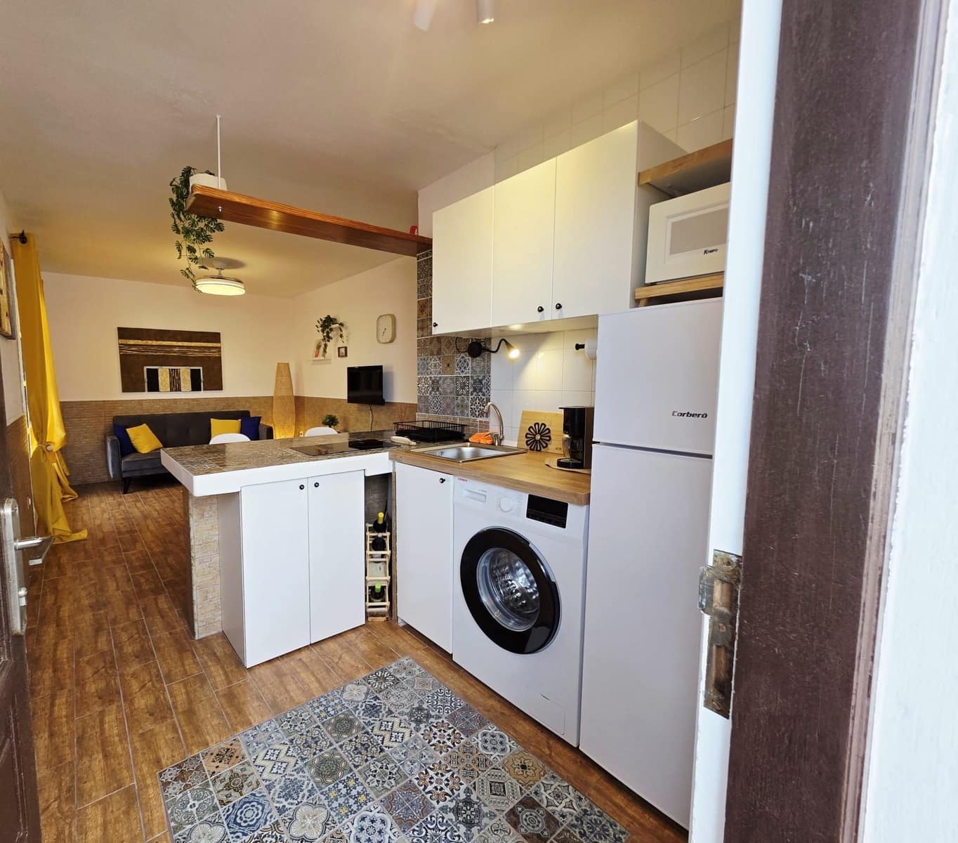 1 bedroom Apartment for sale in Caleta de Fuste with pool - € 169,000 (Ref: 9501915)