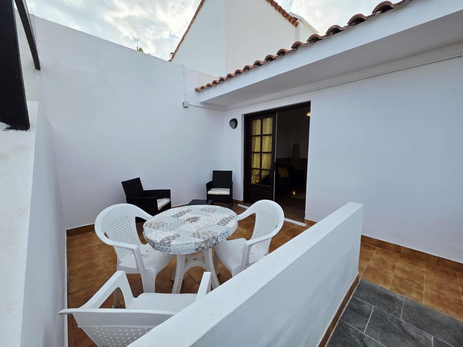 1 bedroom Apartment for sale in Caleta de Fuste with pool - € 169,000 (Ref: 9501915)