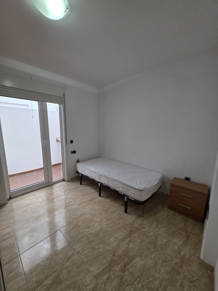 2 soveværelse Lejlighed til salg i Puerto del Rosario med garage - € 149.000 (Ref: 9508477)