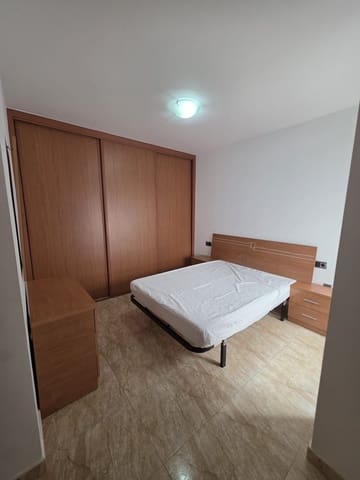 2 soveværelse Lejlighed til salg i Puerto del Rosario med garage - € 149.000 (Ref: 9508477)