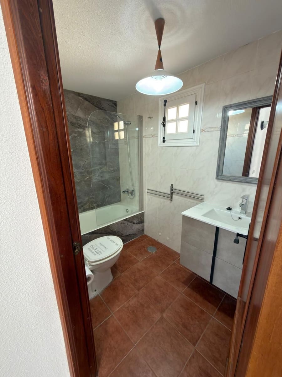 3 soverom Hus til salgs i Caleta de Fuste - € 257 000 (Ref: 9526335)