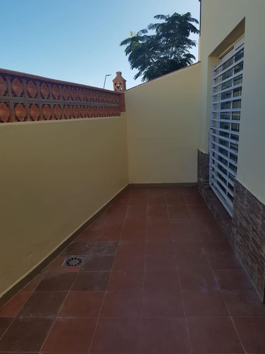 3 soverom Hus til salgs i Caleta de Fuste - € 257 000 (Ref: 9526335)