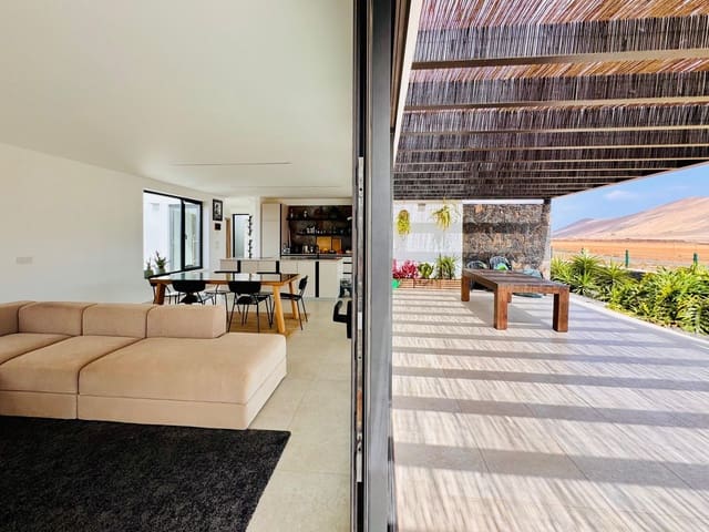 3 camera da letto Villa in vendita in La Oliva - 675.000 € (Rif: 9533313)