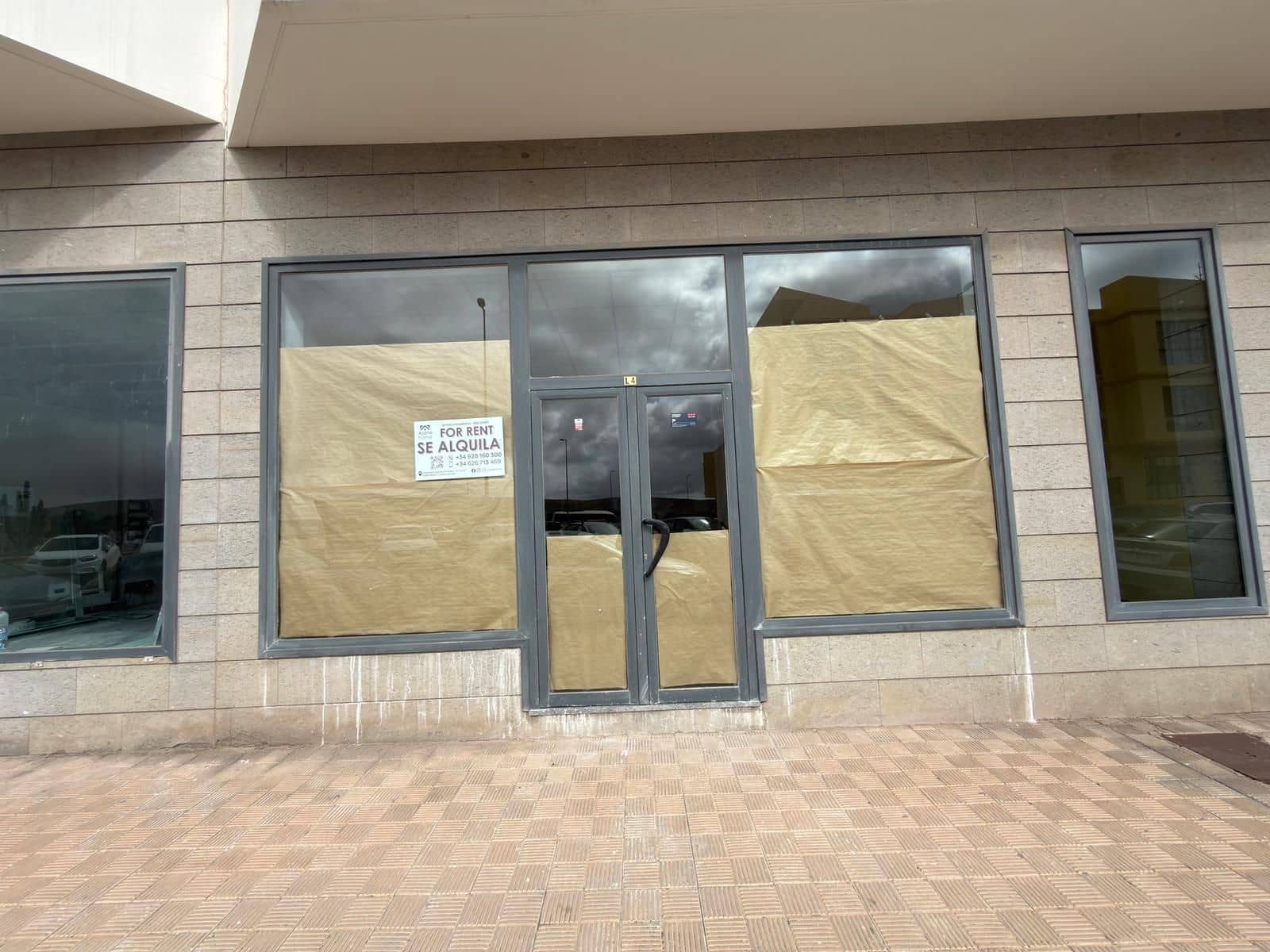 Comercial para arrendar em Puerto del Rosario - 900 € (Ref: 9540849)