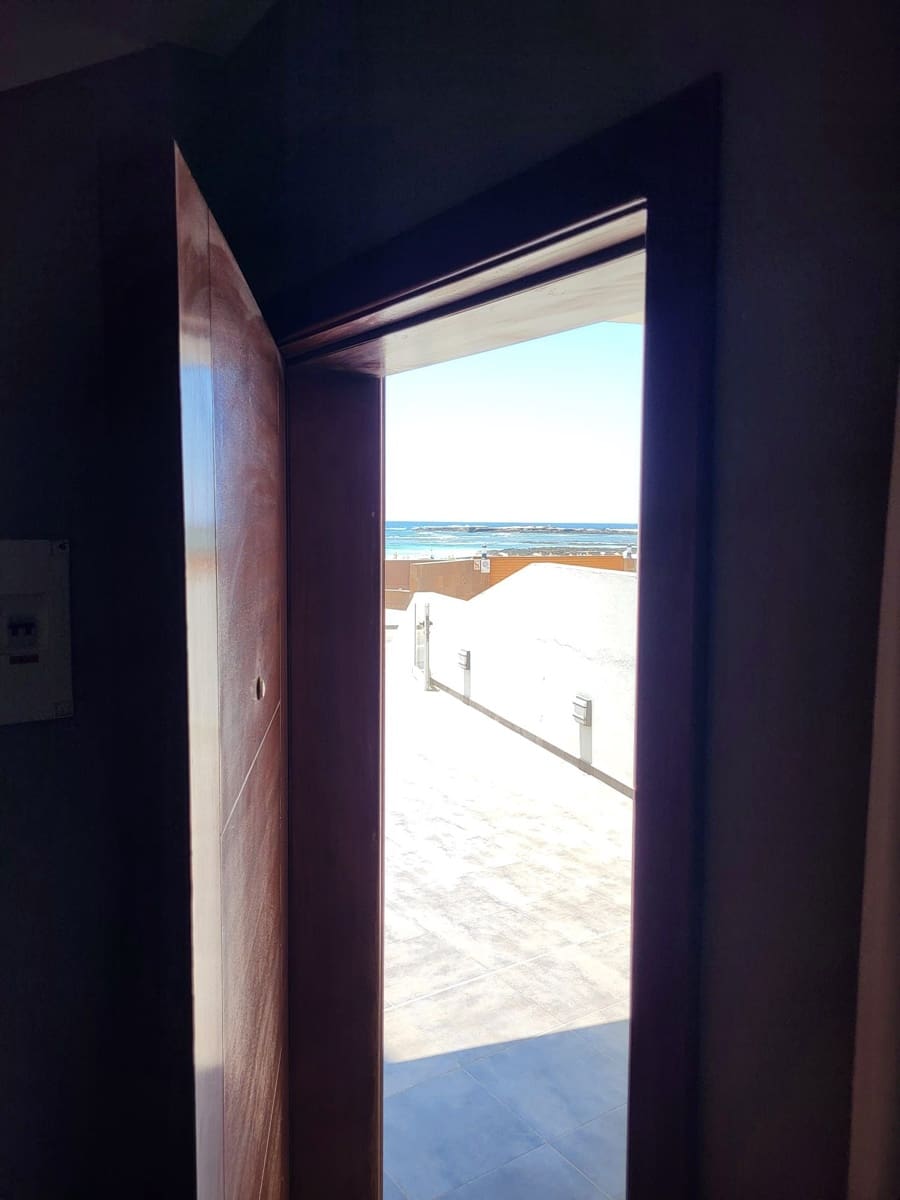 1 slaapkamer Appartement te koop in El Cotillo - € 235.000 (Ref: 9604639)