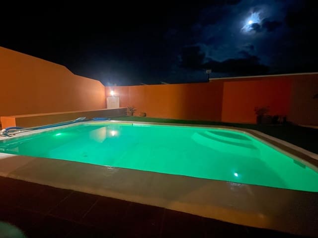 3 camera da letto Villa in vendita in Puerto del Rosario - 330.000 € (Rif: 9690100)