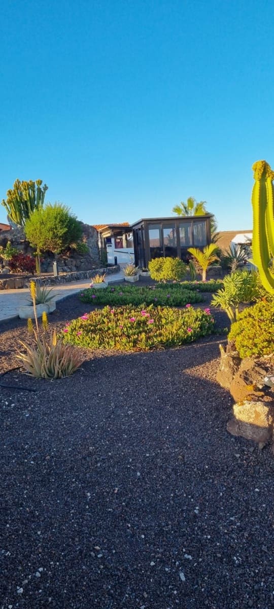 2 bedroom Villa for sale in Parque Holandes - € 550,000 (Ref: 9698679)