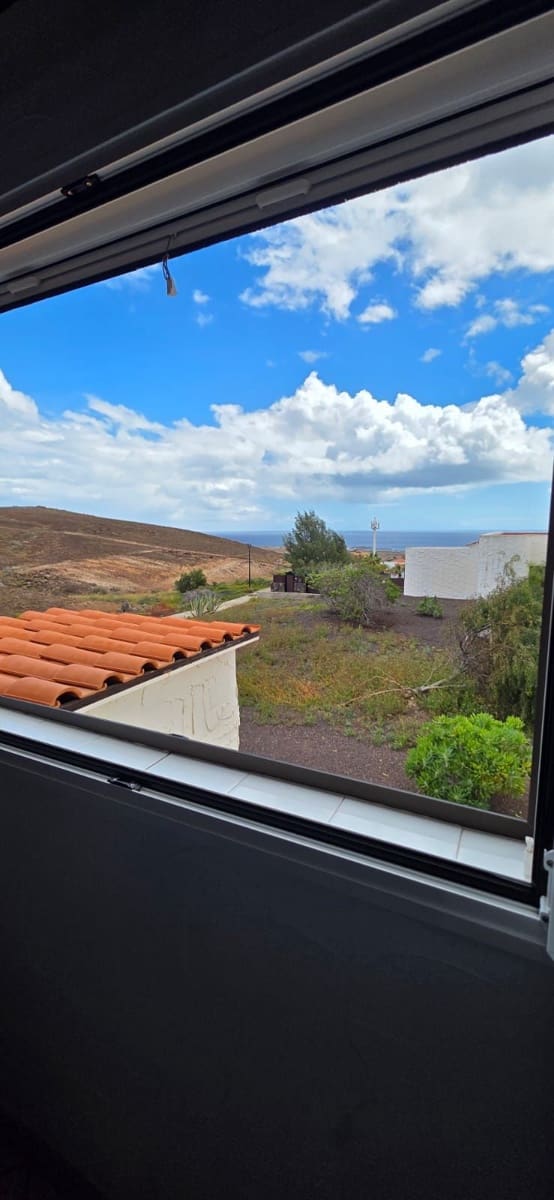 2 bedroom Villa for sale in Parque Holandes - € 550,000 (Ref: 9698679)