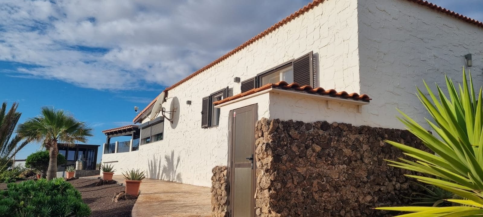 2 bedroom Villa for sale in Parque Holandes - € 550,000 (Ref: 9698679)