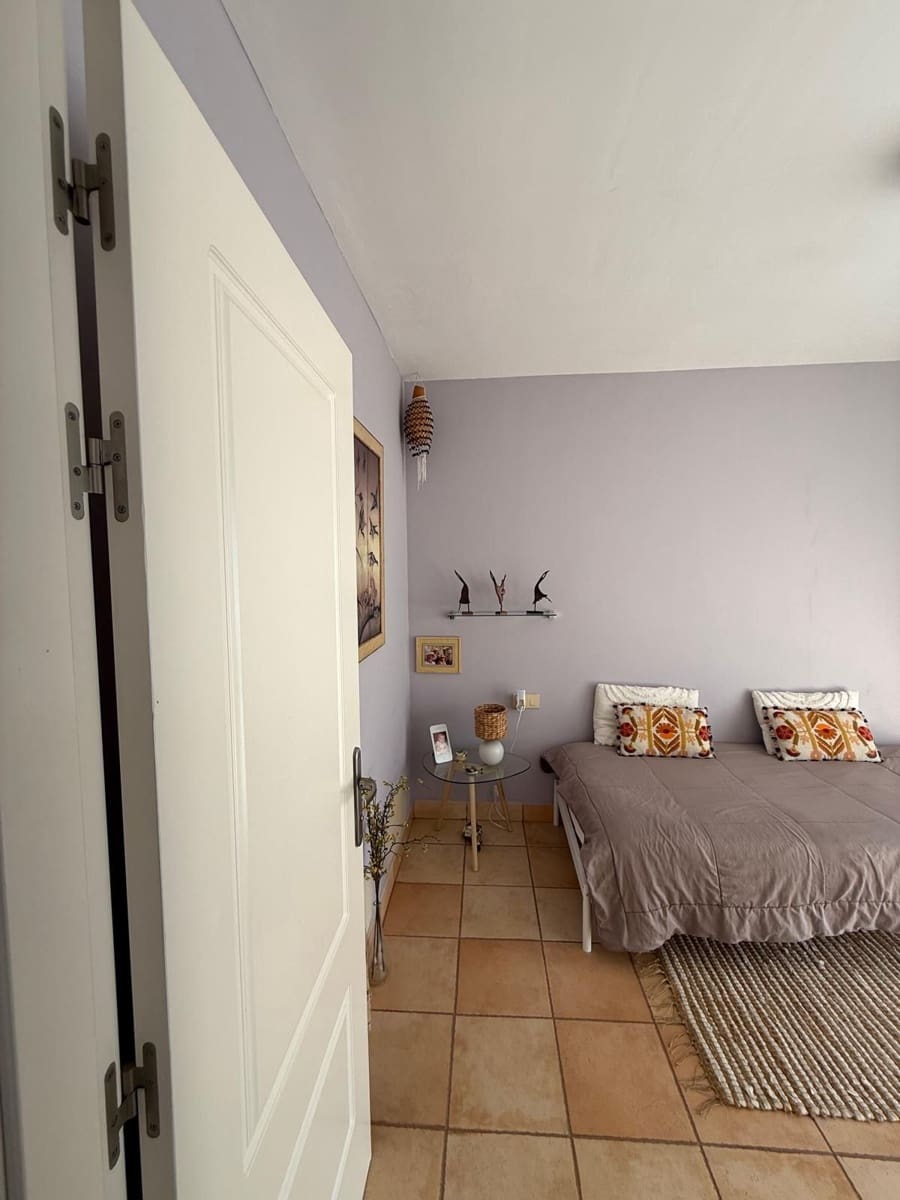 2 bedroom Townhouse for sale in Caleta de Fuste - € 265,000 (Ref: 9698680)