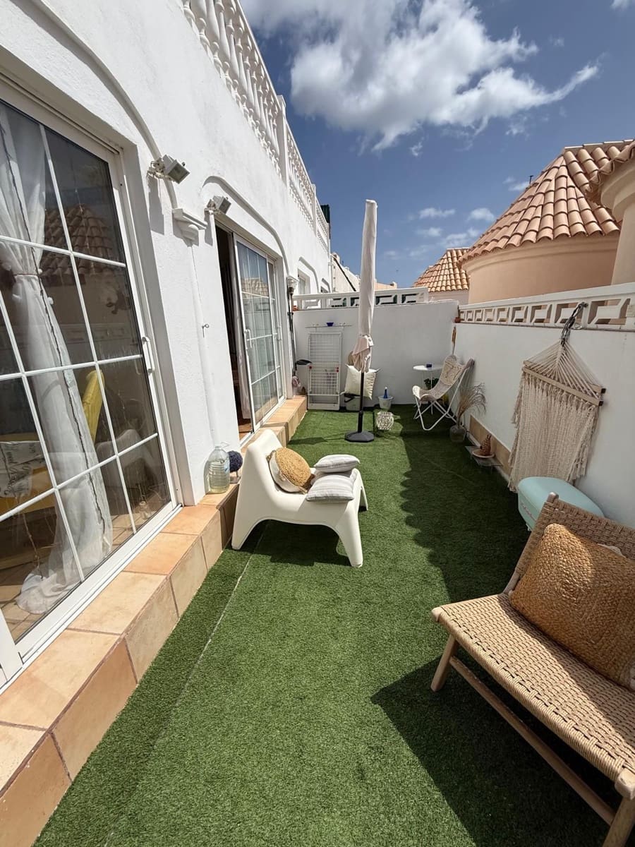 2 bedroom Townhouse for sale in Caleta de Fuste - € 265,000 (Ref: 9698680)