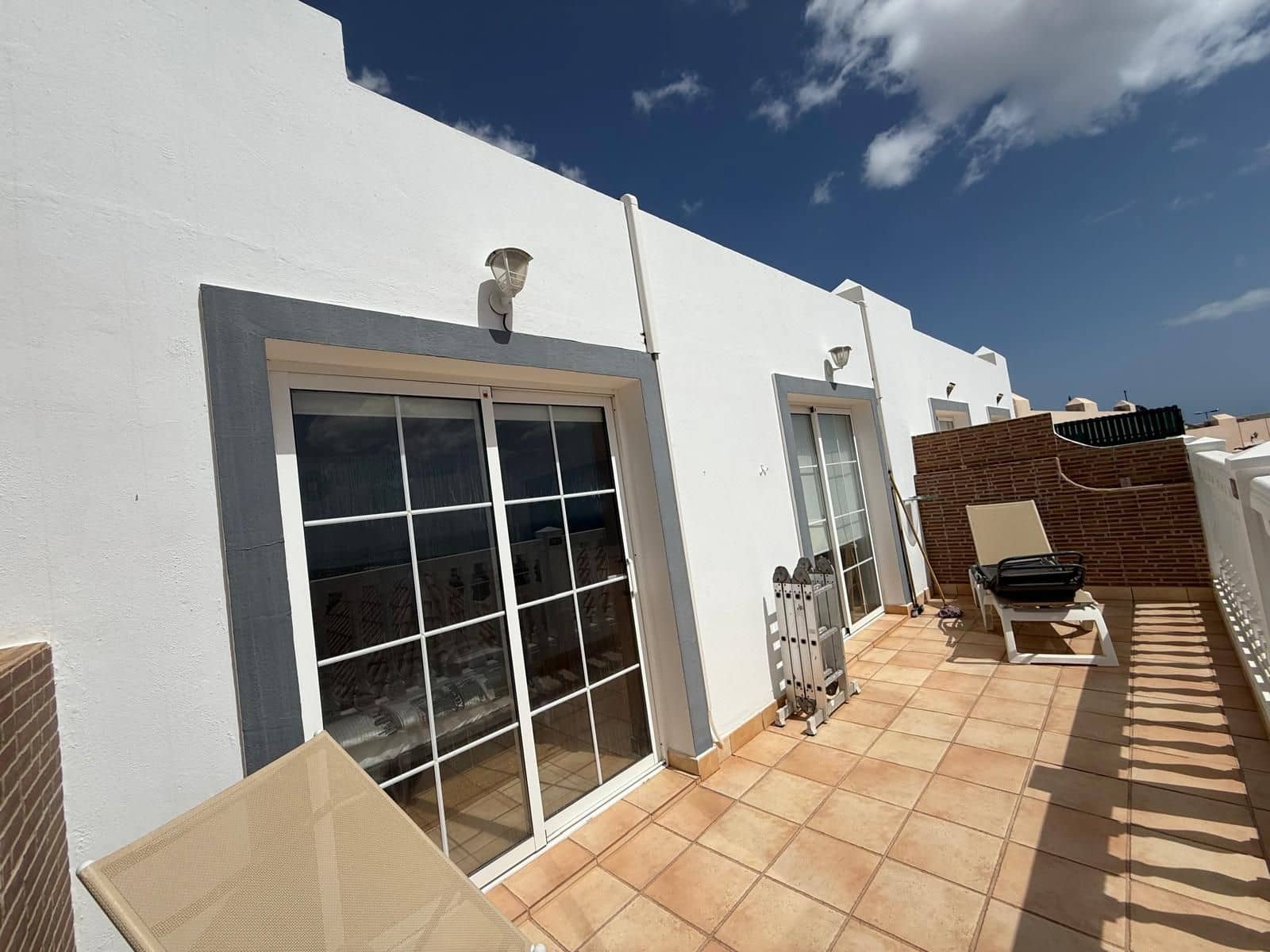 2 bedroom Townhouse for sale in Caleta de Fuste - € 265,000 (Ref: 9698680)