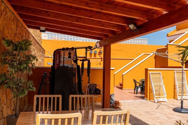 4 slaapkamer Villa te koop in Antigua - € 420.000 (Ref: 9714575)