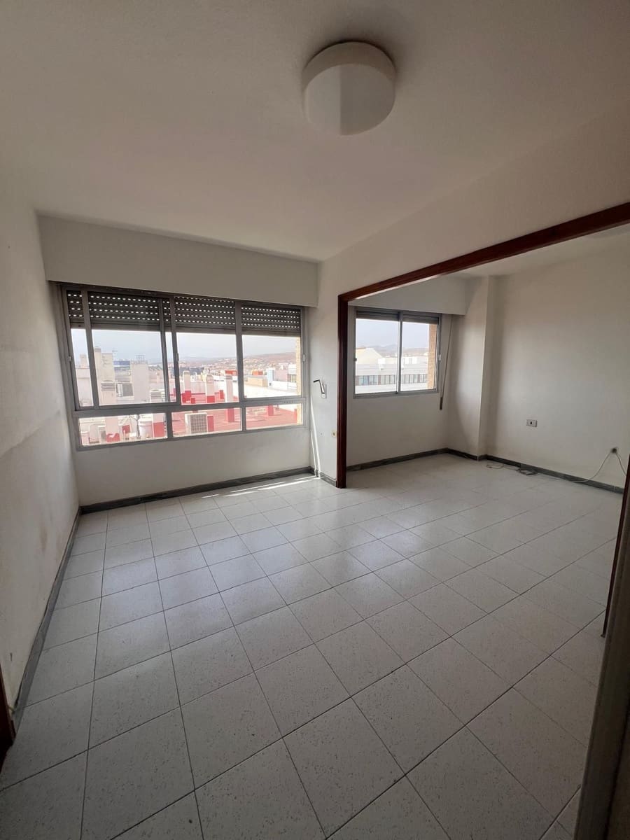 4 bedroom Flat for sale in Puerto del Rosario - € 250,000 (Ref: 9738021)