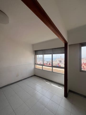 Piso de 4 habitaciones en Puerto del Rosario en venta - 250.000 € (Ref: 9738021)