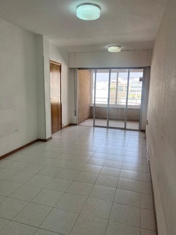 Piso de 4 habitaciones en Puerto del Rosario en venta - 250.000 € (Ref: 9738021)