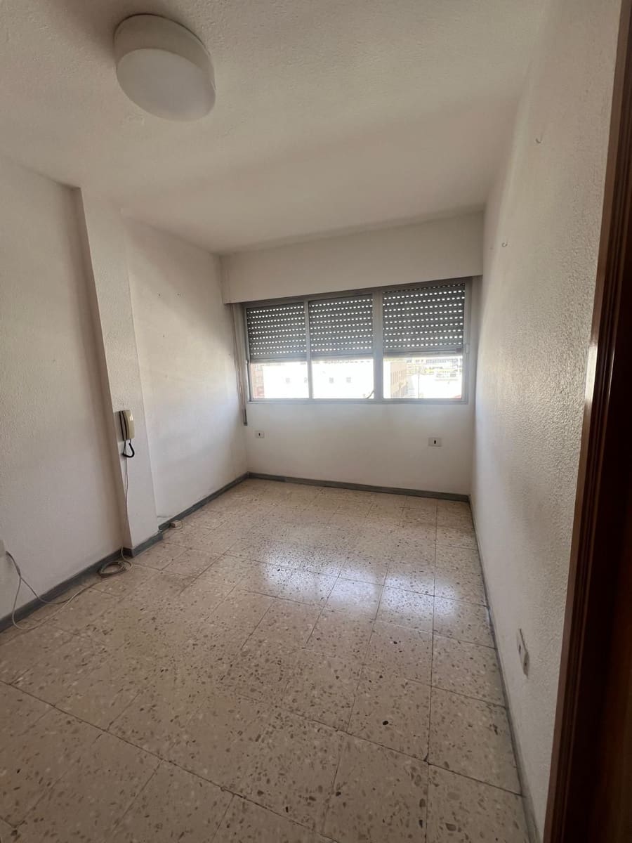 4 bedroom Flat for sale in Puerto del Rosario - € 250,000 (Ref: 9738021)