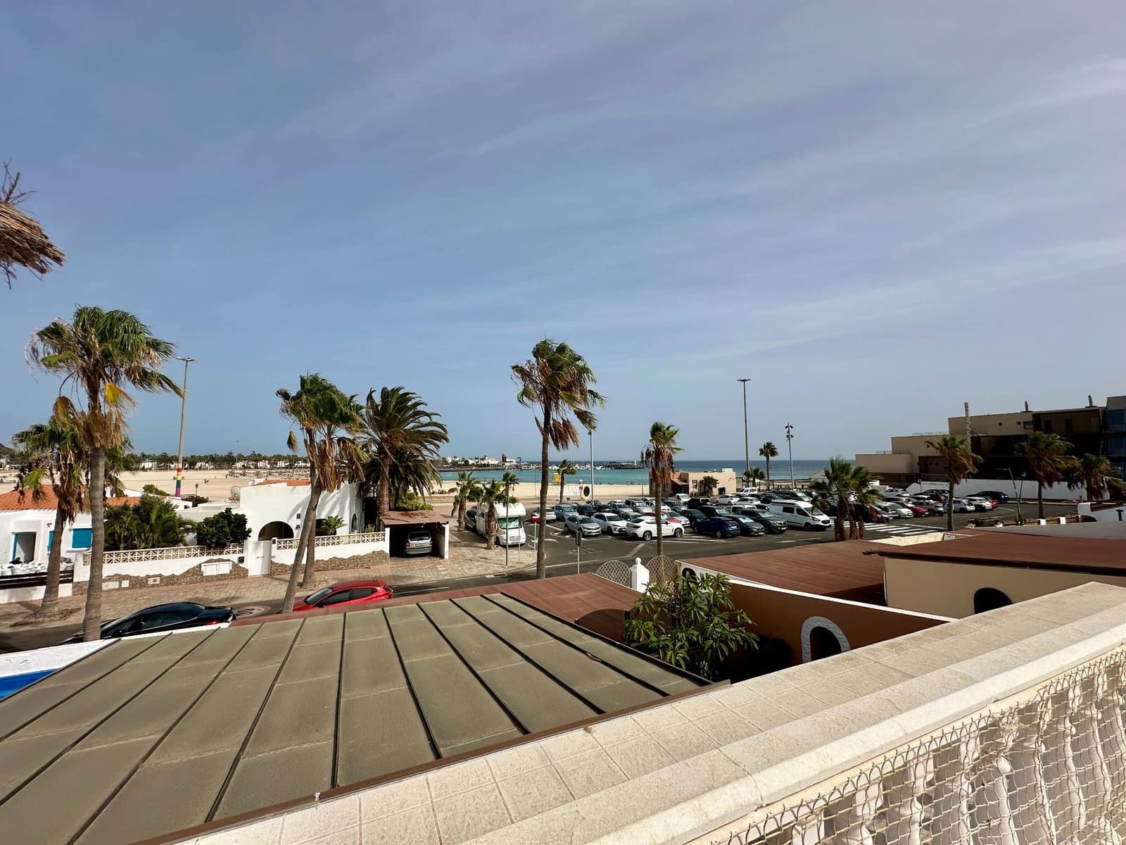 4 soveværelse Villa til salg i Caleta de Fuste med swimmingpool garage - € 890.000 (Ref: 9747704)