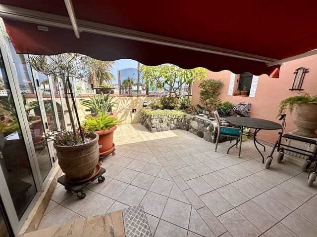 4 soveværelse Villa til salg i Caleta de Fuste, Antigua med swimmingpool garage - € 890.000 (Ref: 9747704)