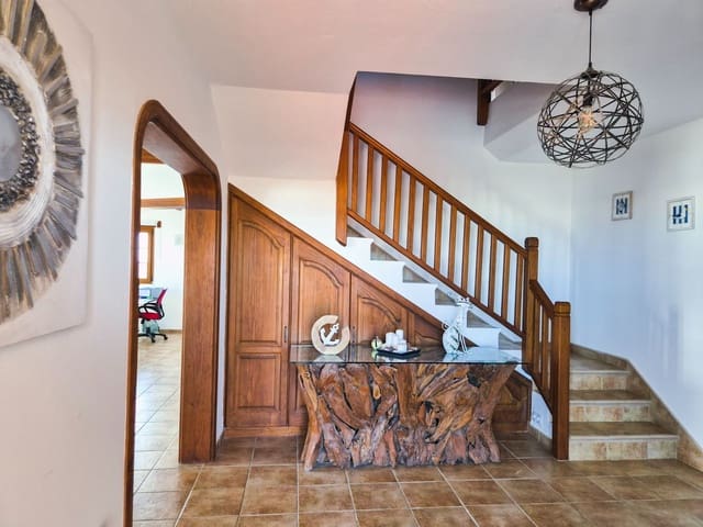 4 quarto Moradia para venda em Lajares, La Oliva - 775 000 € (Ref: 9772753)