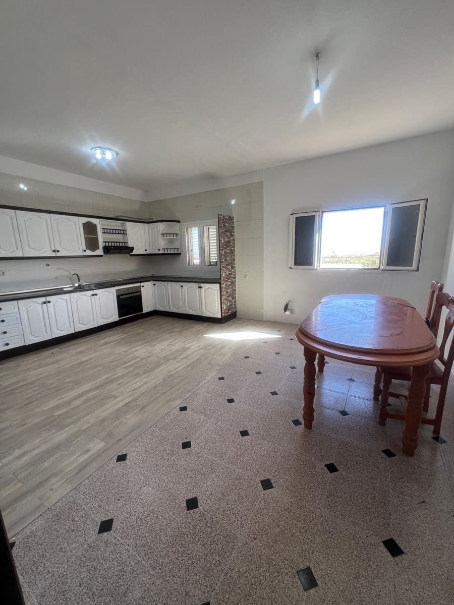 4 soverom Villa til salgs i Triquivijate - € 385 000 (Ref: 9772754)