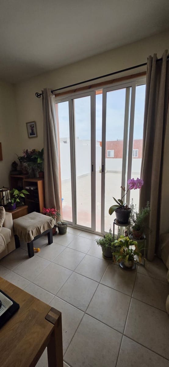 2 makuuhuone Paritalo myytävänä paikassa Puerto del Rosario - 245 000 € (Ref: 9777707)