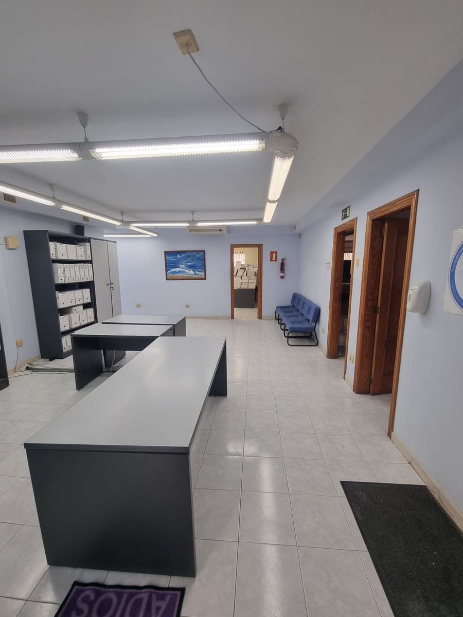 Komercyjne na sprzedaż w Puerto del Rosario - 540 000 € (Ref: 9780193)