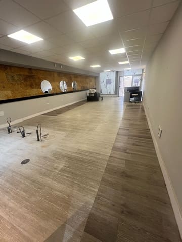 Kaupallinen vuokrattavana paikassa Puerto del Rosario - 900 € (Ref: 9780195)