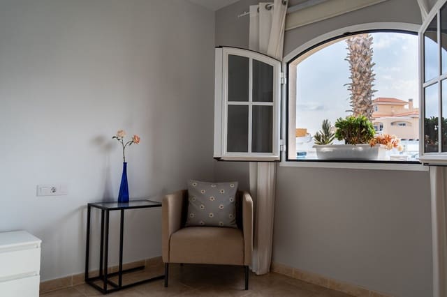 3 soveværelse Villa til salg i Caleta de Fuste, Antigua - € 485.000 (Ref: 9788052)