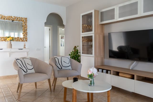 3 soveværelse Villa til salg i Caleta de Fuste, Antigua - € 485.000 (Ref: 9788052)