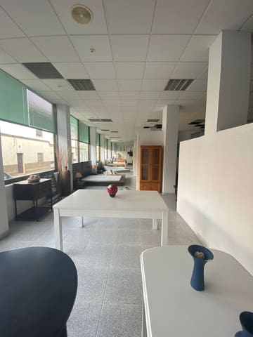 Erhverv til salg i San Cristóbal de La Laguna - € 1.800.000 (Ref: 9788053)