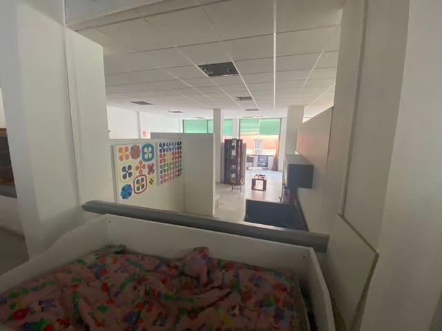 Erhverv til salg i San Cristóbal de La Laguna - € 1.800.000 (Ref: 9788053)