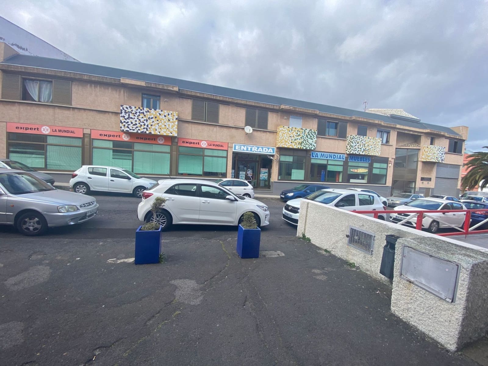 Commercial for sale in San Cristobal de La Laguna - € 1,800,000 (Ref: 9788053)