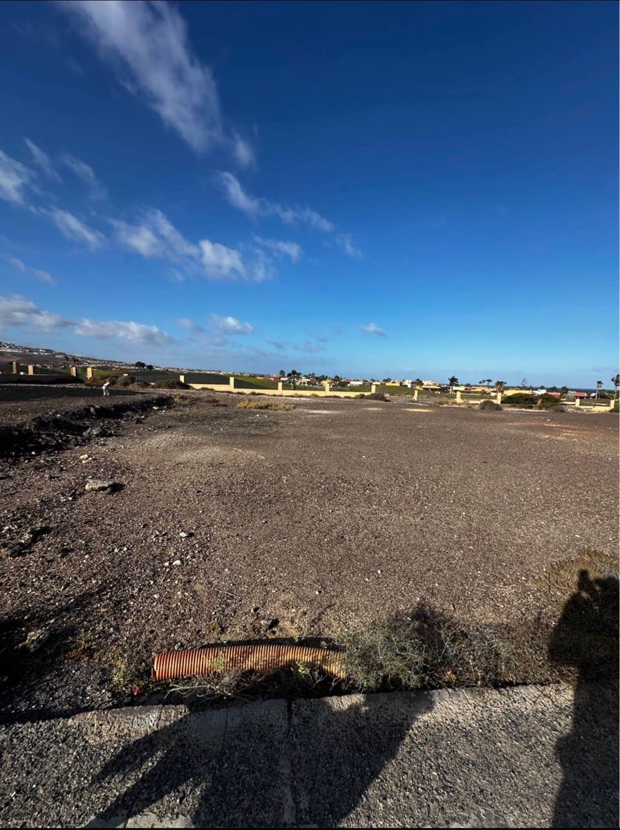 Mark till salu i Caleta de Fuste - 220 000 € (Ref: 9798886)