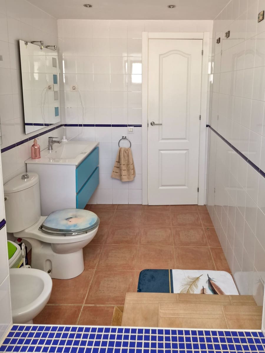 2 slaapkamer Halfvrijstaande villa te koop in Caleta de Fuste - € 249.000 (Ref: 9811300)