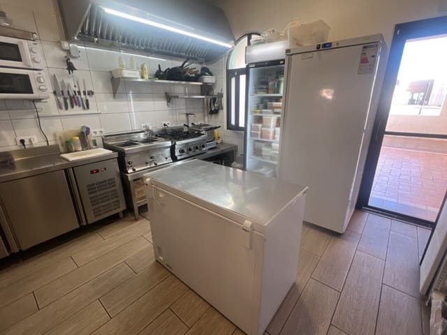 2 sypialnia Komercyjne na sprzedaż w Parque Holandés, La Oliva - 80 000 € (Ref: 9815652)