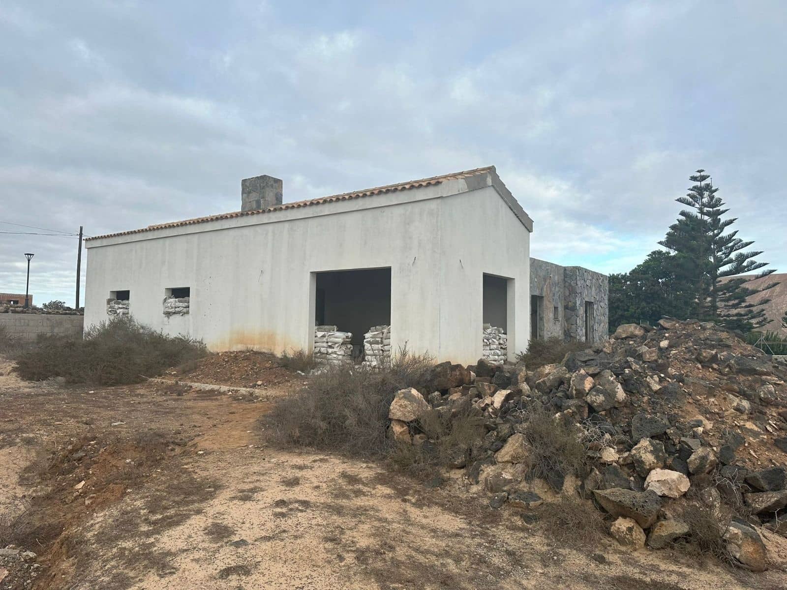 4 bedroom Villa for sale in Villaverde - € 395,000 (Ref: 9819967)