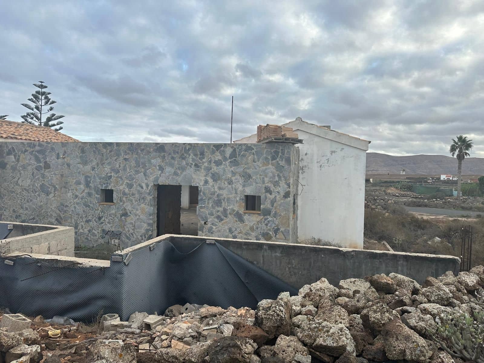 4 bedroom Villa for sale in Villaverde - € 395,000 (Ref: 9819967)