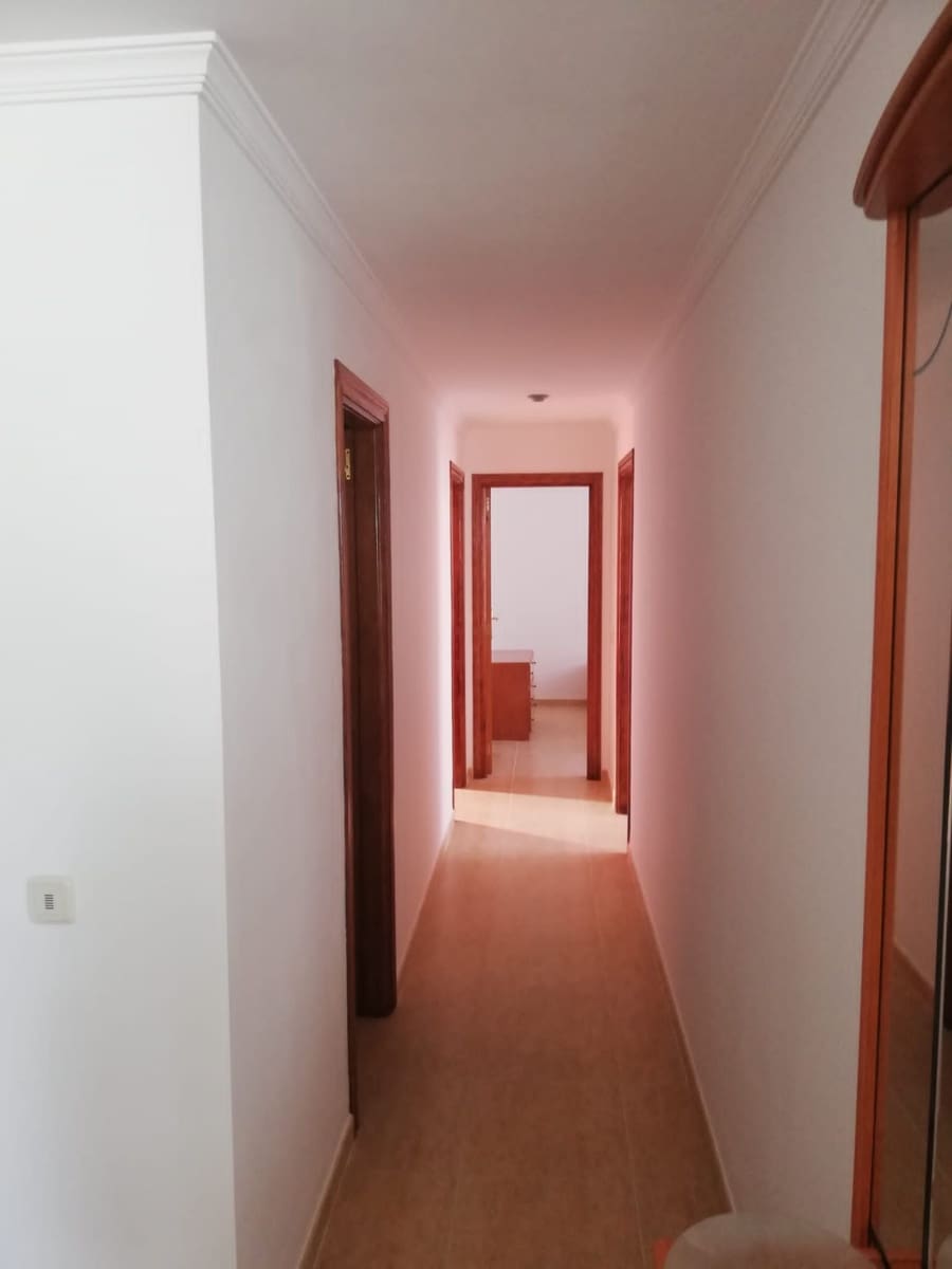 3 bedroom Flat for sale in Corralejo - € 330,000 (Ref: 9821849)