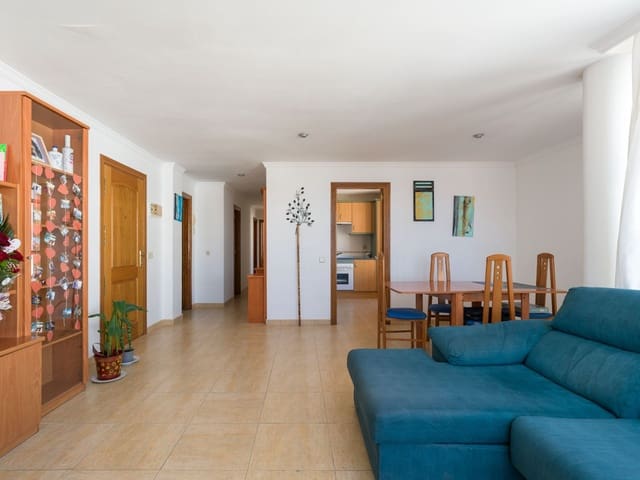 3 soveværelse Lejlighed til salg i Corralejo, La Oliva - € 330.000 (Ref: 9821849)