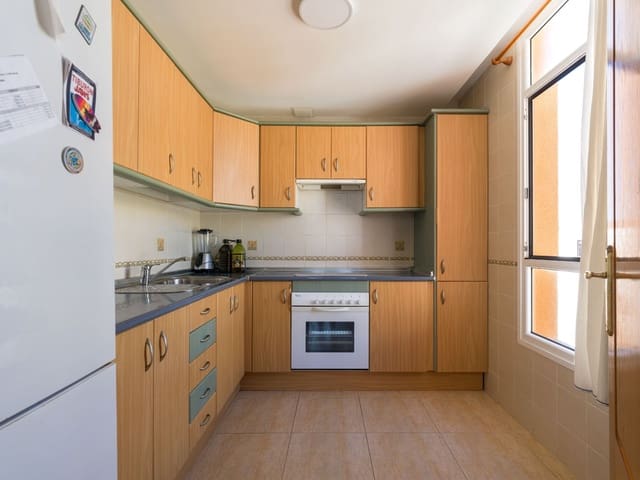 3 soveværelse Lejlighed til salg i Corralejo, La Oliva - € 330.000 (Ref: 9821849)