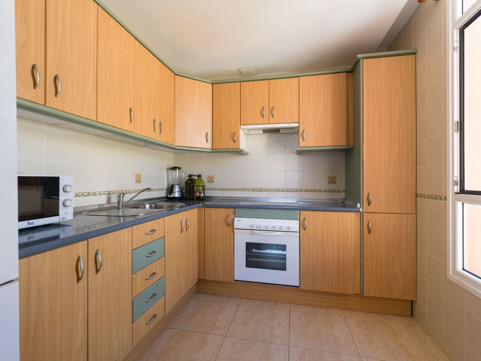3 bedroom Flat for sale in Corralejo - € 330,000 (Ref: 9821849)