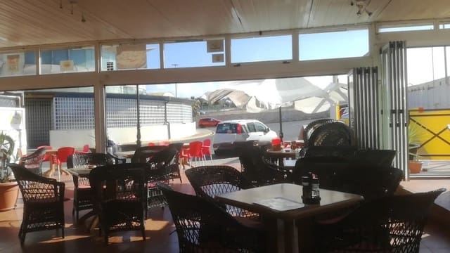 Local Comercial en Costa Calma, Pájara en venta - 425.000 € (Ref: 9821850)