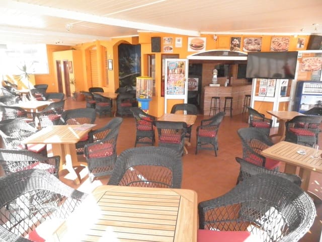 Local Comercial en Costa Calma, Pájara en venta - 425.000 € (Ref: 9821850)