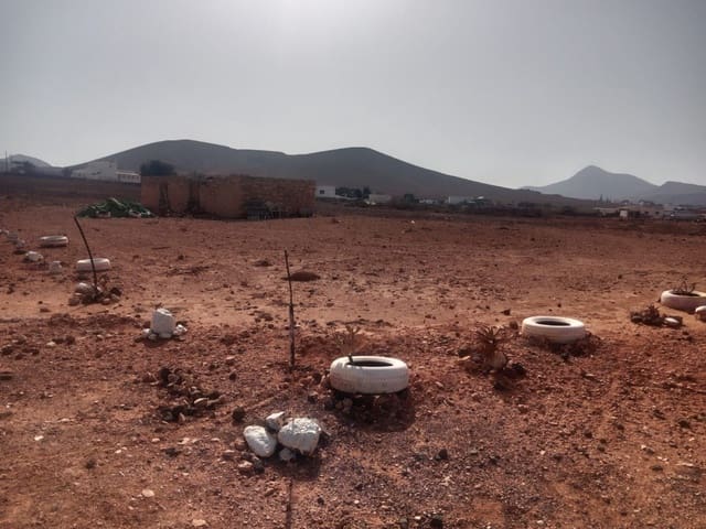 Undeveloped Land for sale in Los Estancos, Puerto del Rosario - € 158,000 (Ref: 9824628)