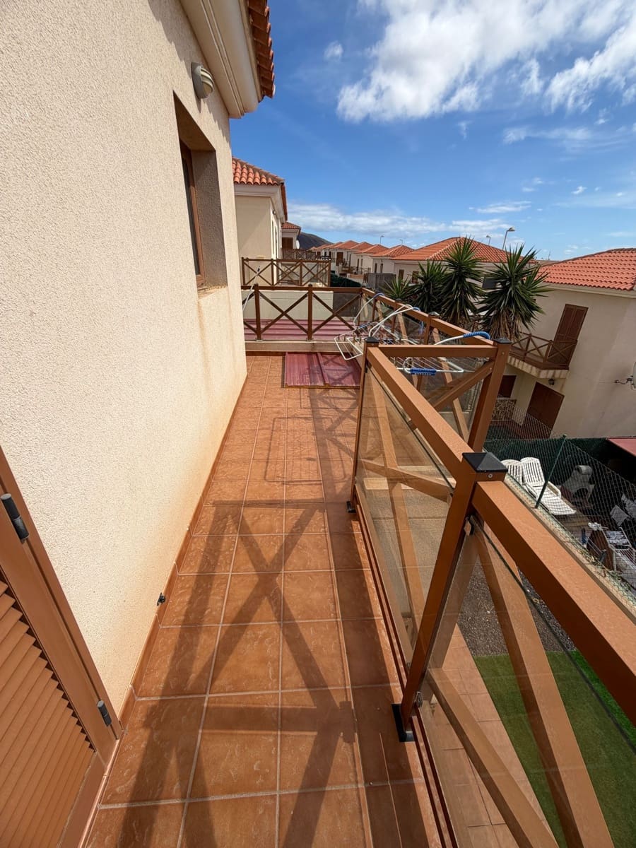2 bedroom Villa for sale in Tamaragua - € 260,000 (Ref: 9833341)