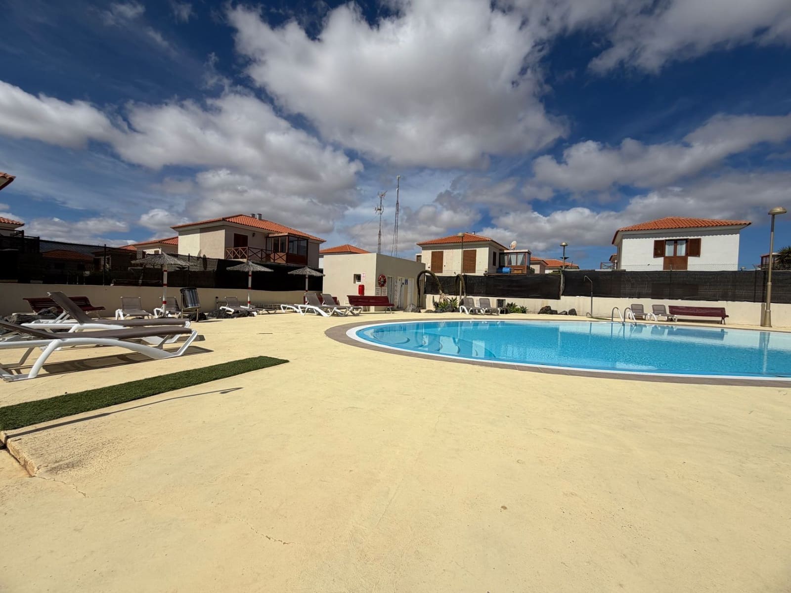 2 bedroom Villa for sale in Tamaragua - € 260,000 (Ref: 9833341)