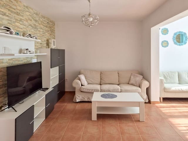 2 bedroom Semi-detached Villa for sale in Caleta de Fuste, Antigua - € 249,000 (Ref: 9835948)