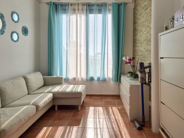 2 bedroom Semi-detached Villa for sale in Caleta de Fuste, Antigua - € 249,000 (Ref: 9835948)